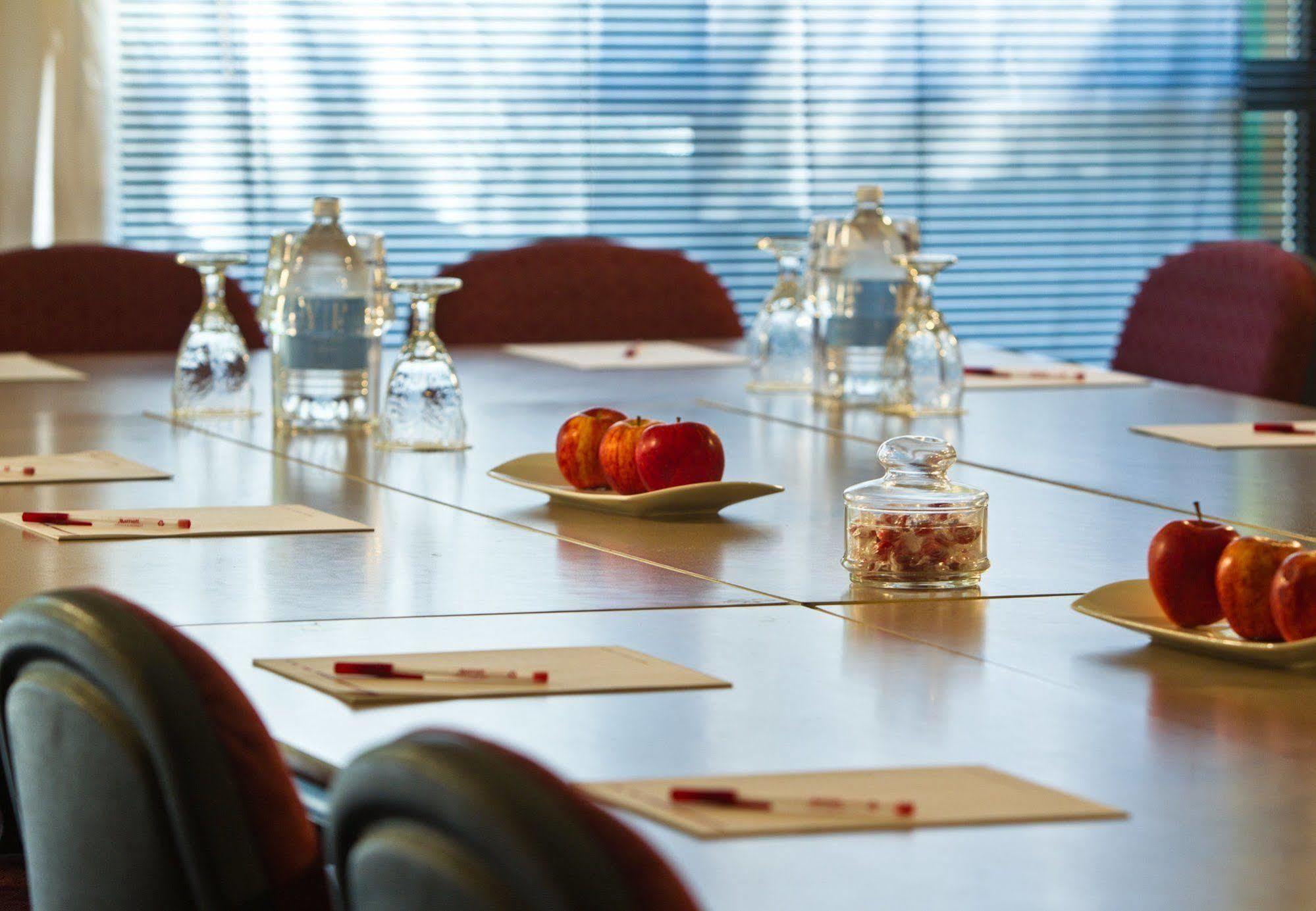 Towson University Marriott Conference Hotel Экстерьер фото